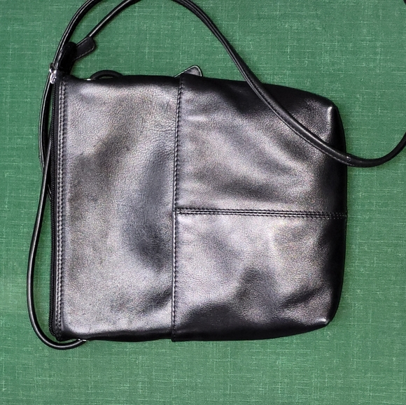 unknown Handbags - Black leather crossbows purse NWOT